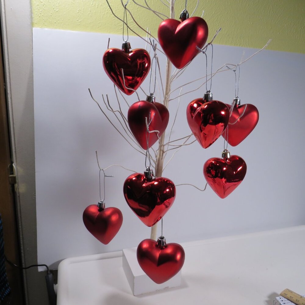Valentine Ornaments (9) Metallic & Satin